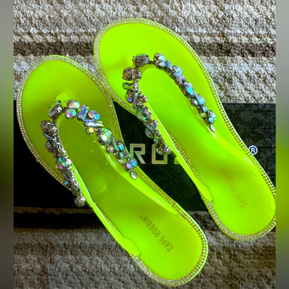 Cape Robbin Embellished Women's Sandals - NWT in box - Size 36 - Picture 1 of 5